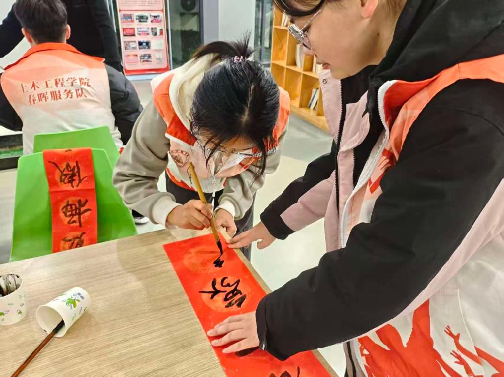 百万大学生进社区YL23455永利集团春…